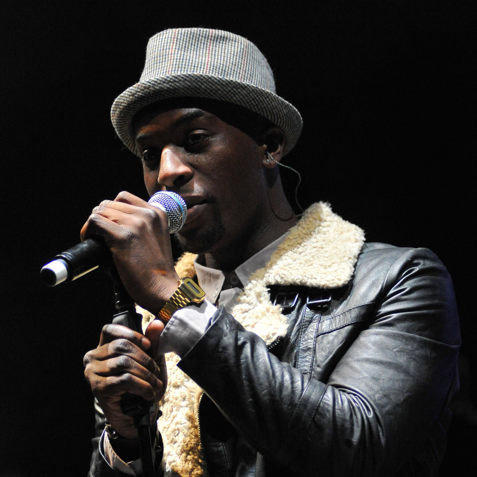 Songwriter Talay Riley Dies at 35 Following London Stabbing