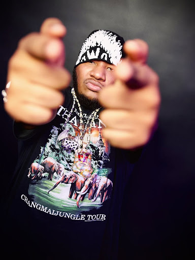 Deakxn Finds The Perfect Collision Of DMV Vision and Memphis Crank On “wut typa crank¿”